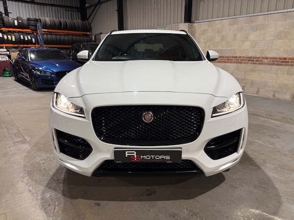 Used Jaguar F-Pace 2017 for sale - 76299859: Photo 5