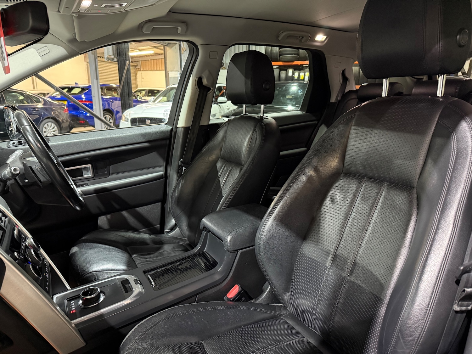 Used Land Rover Discovery Sport 2016 for sale - 76458708: Photo 12