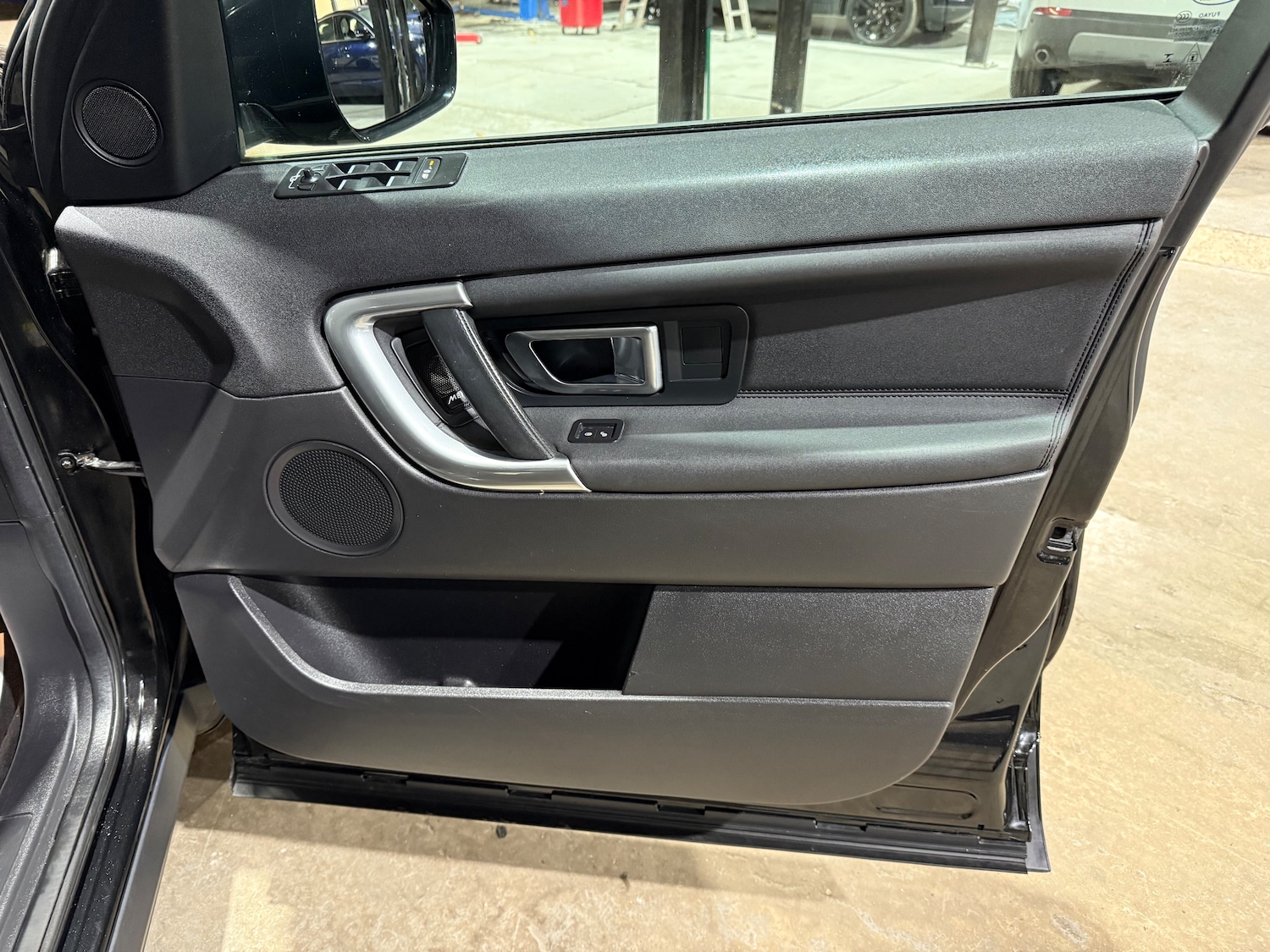 Used Land Rover Discovery Sport 2016 for sale - 76458708: Photo 22