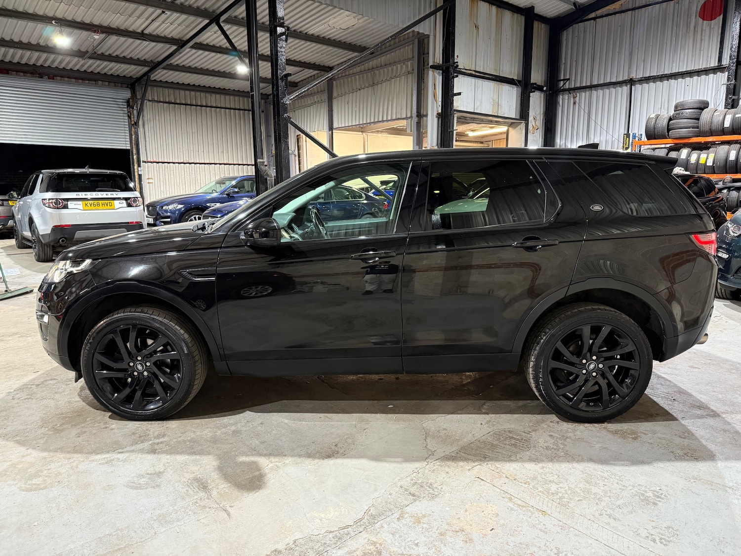 Used Land Rover Discovery Sport 2016 for sale - 76458708: Photo 5