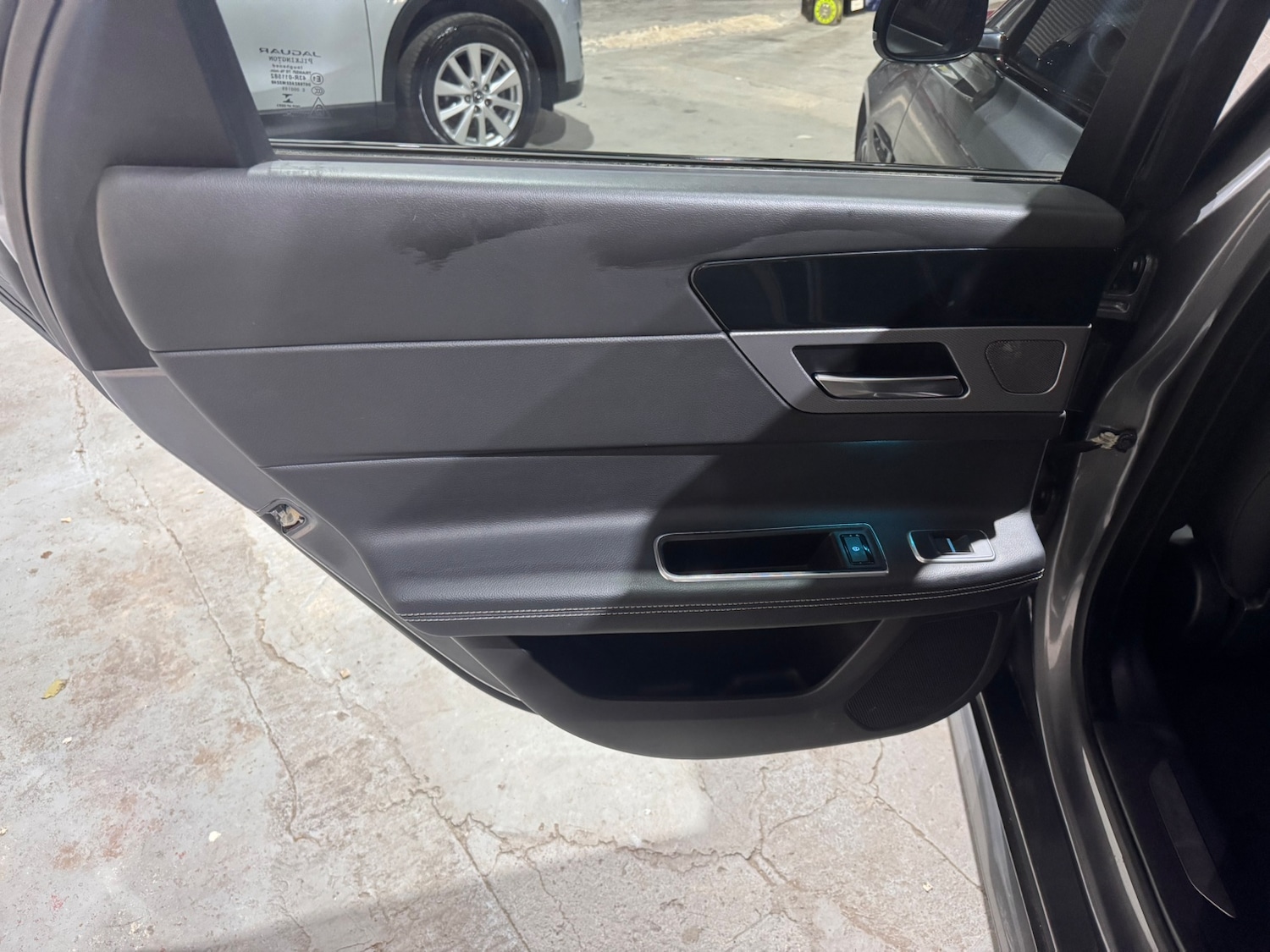 Used Jaguar XF 2016 for sale - 77555400: Photo 13