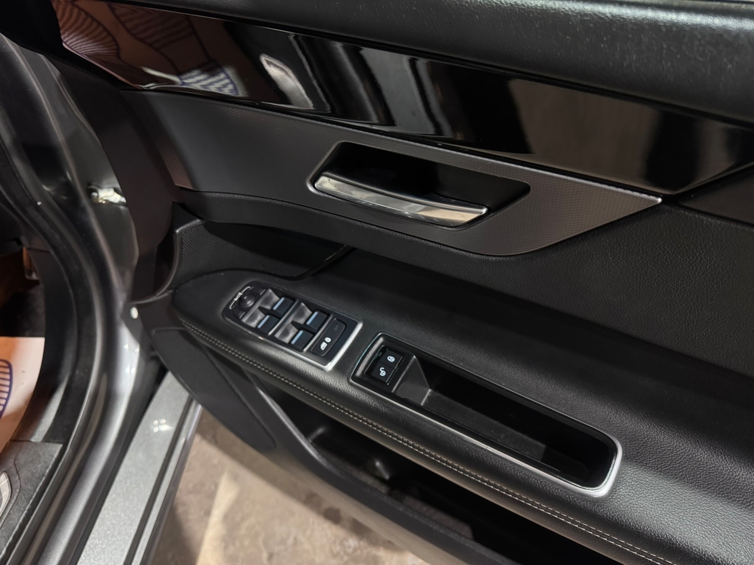 Used Jaguar XF 2016 for sale - 77555400: Photo 22