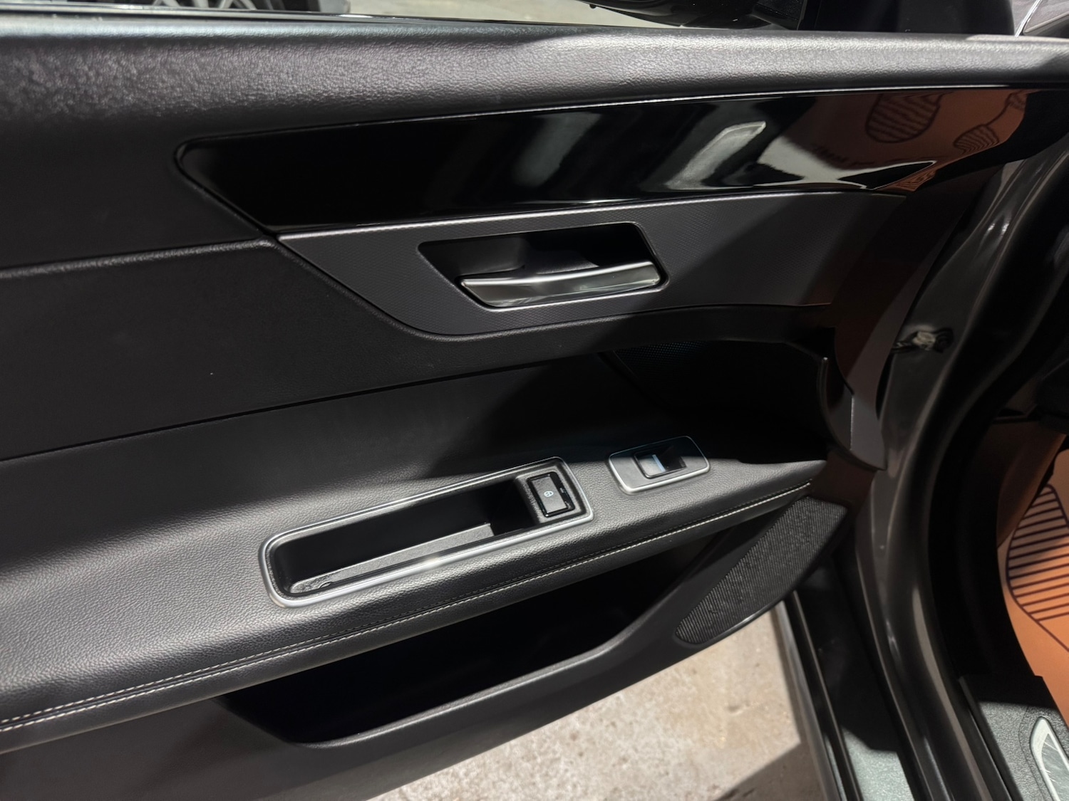 Used Jaguar XF 2016 for sale - 77555400: Photo 8