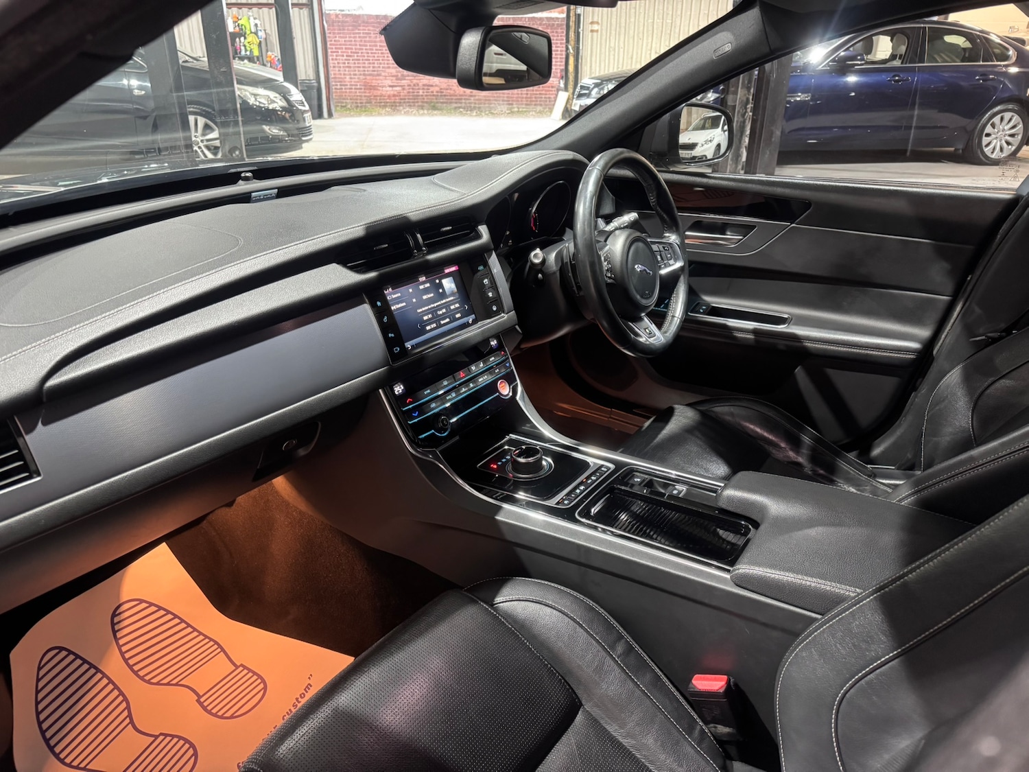 Used Jaguar XF 2016 for sale - 77555400: Photo 9