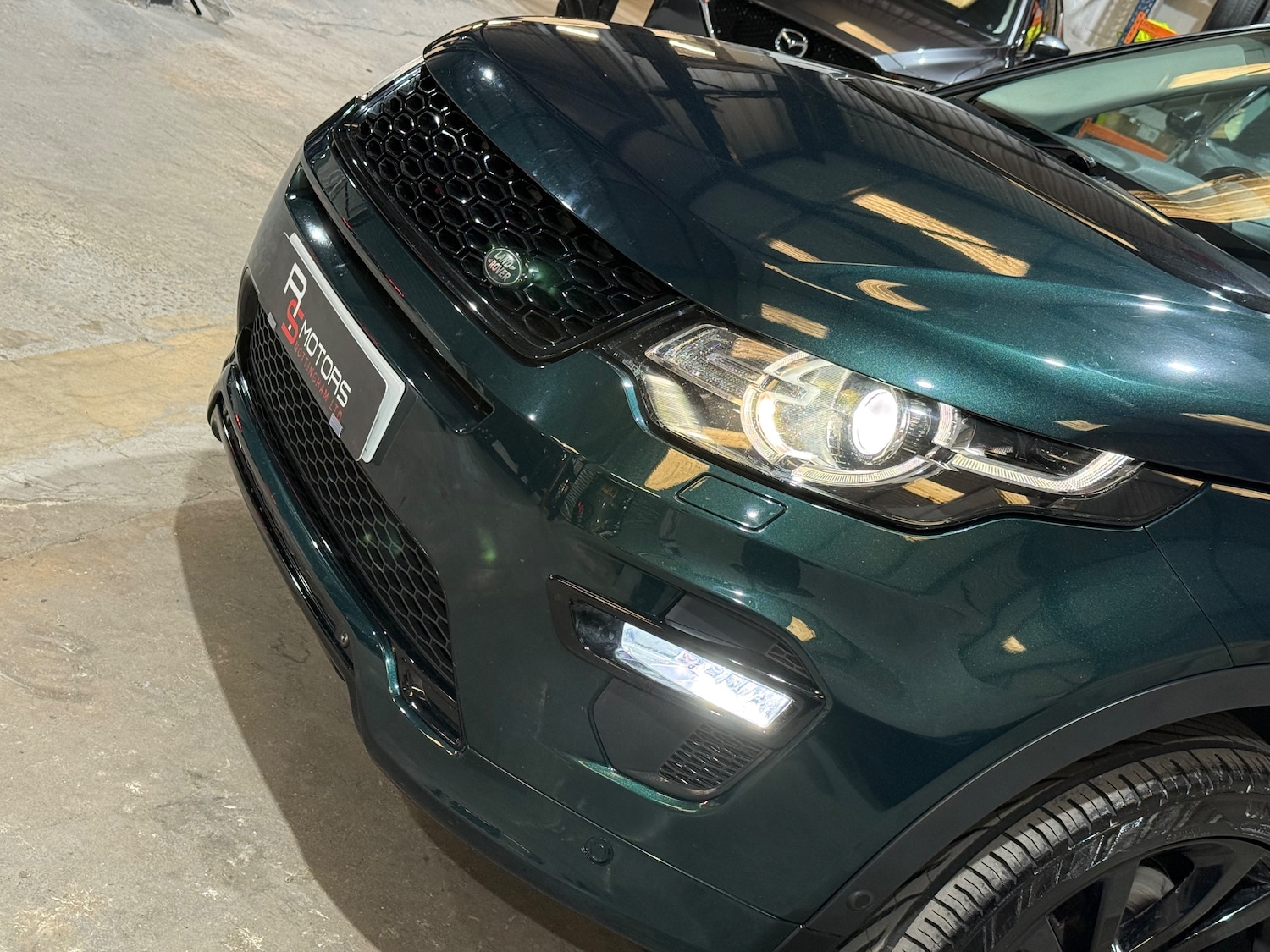Used Land Rover Discovery Sport 2017 for sale - 77935520: Photo 10