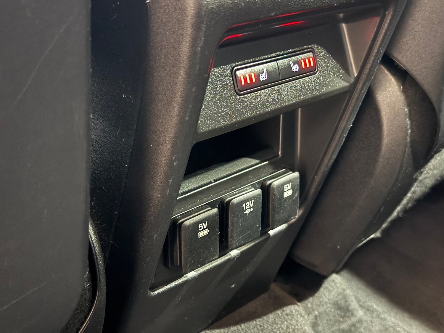 Used Land Rover Discovery Sport 2017 for sale - 77935520: Photo 28