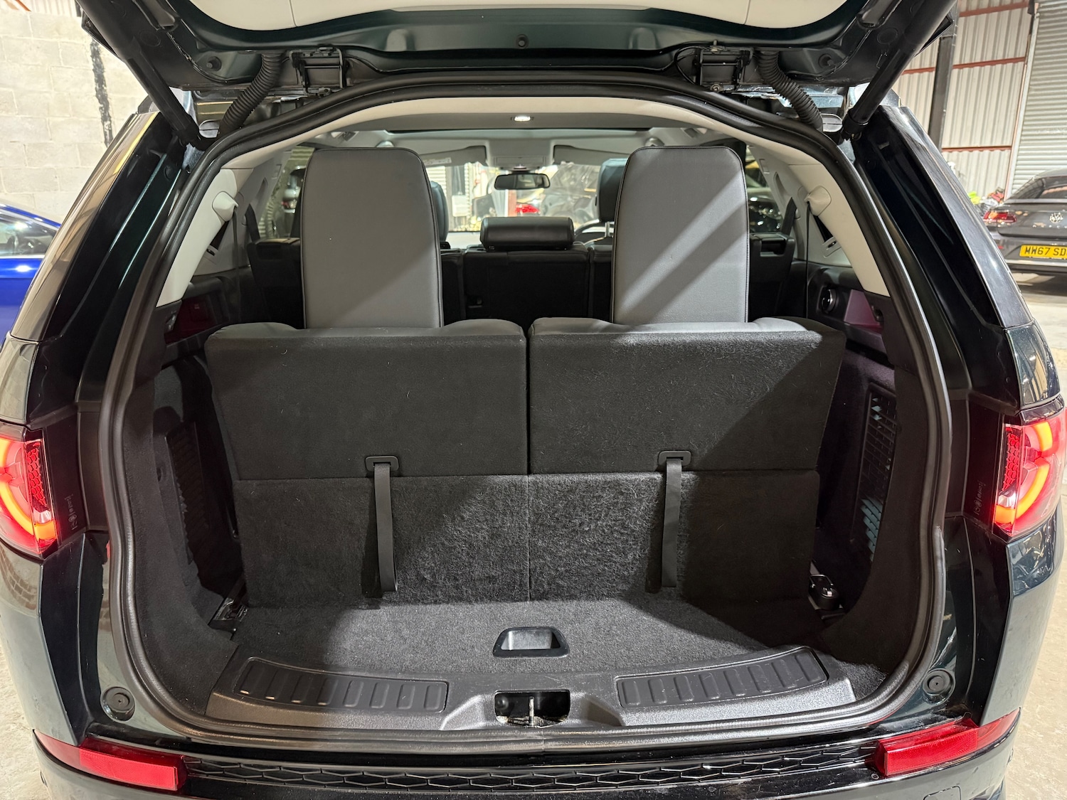 Used Land Rover Discovery Sport 2017 for sale - 77935520: Photo 29