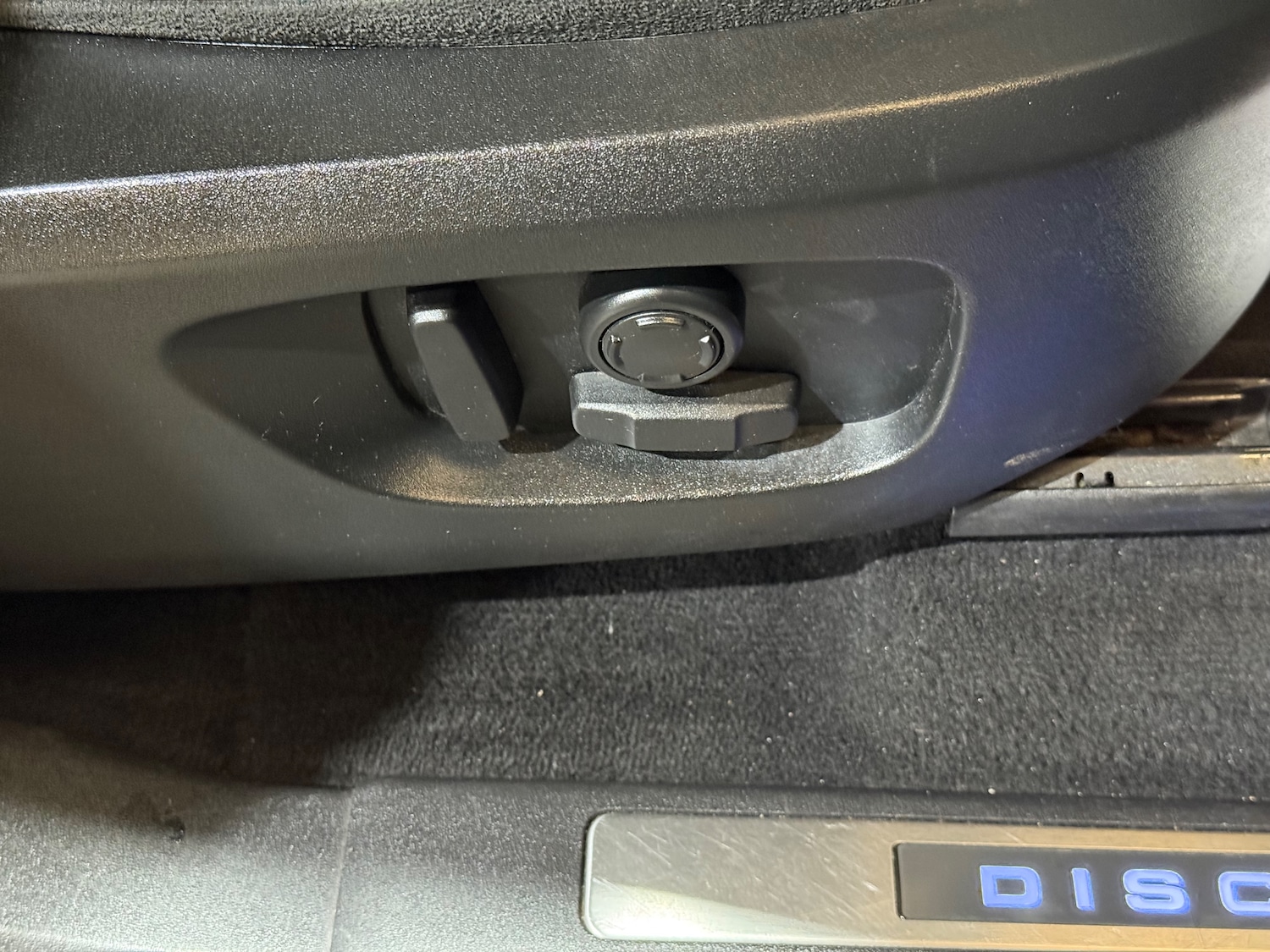 Used Land Rover Discovery Sport 2017 for sale - 77935520: Photo 37