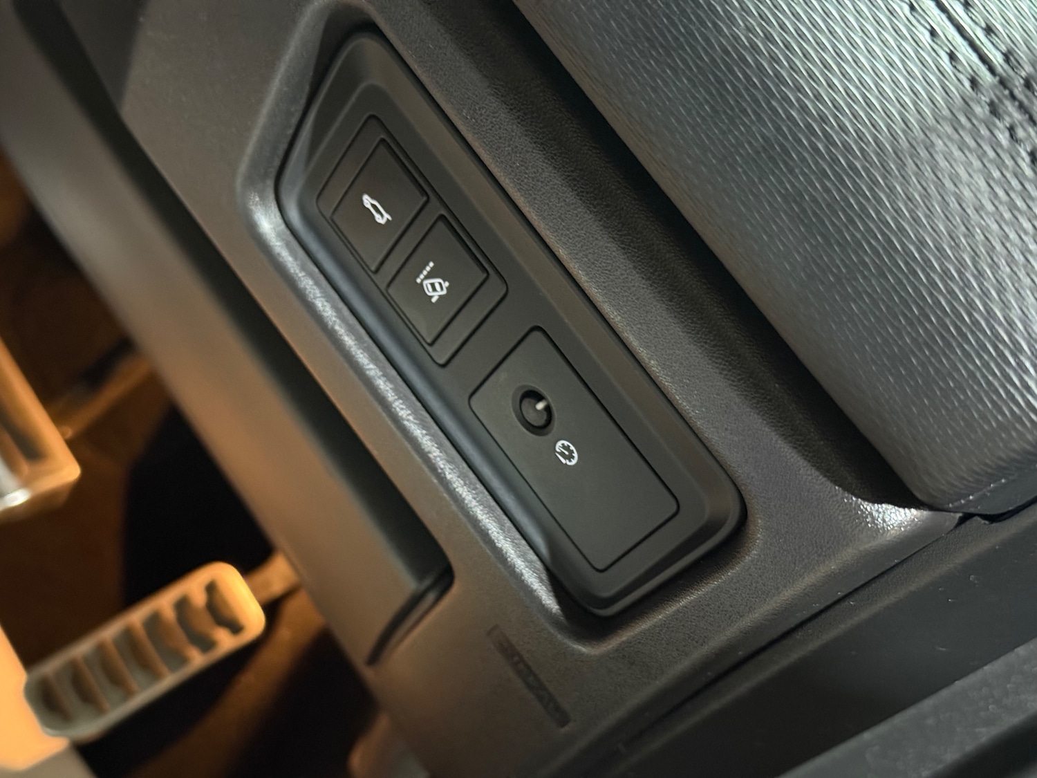 Used Land Rover Discovery Sport 2017 for sale - 77935520: Photo 38