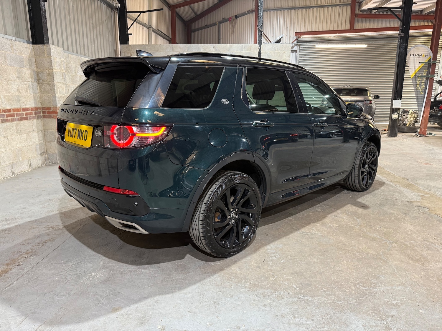 Used Land Rover Discovery Sport 2017 for sale - 77935520: Photo 4