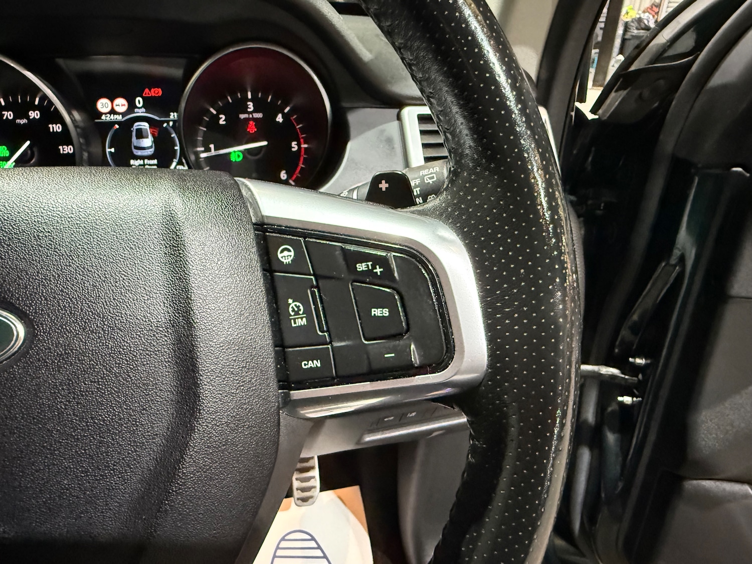 Used Land Rover Discovery Sport 2017 for sale - 77935520: Photo 45