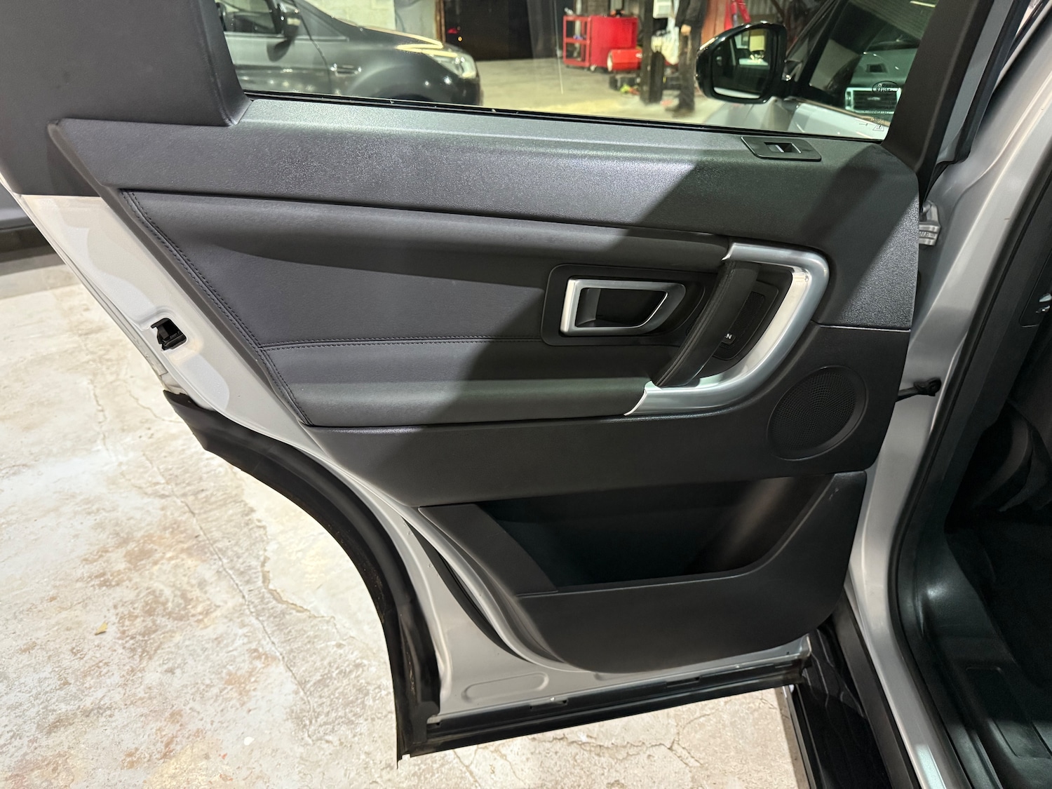 Used Land Rover Discovery Sport 2018 for sale - 76458711: Photo 13