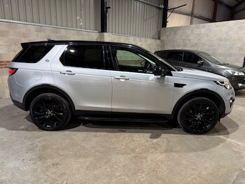 Used Land Rover Discovery Sport 2018 for sale - 76458711: Photo