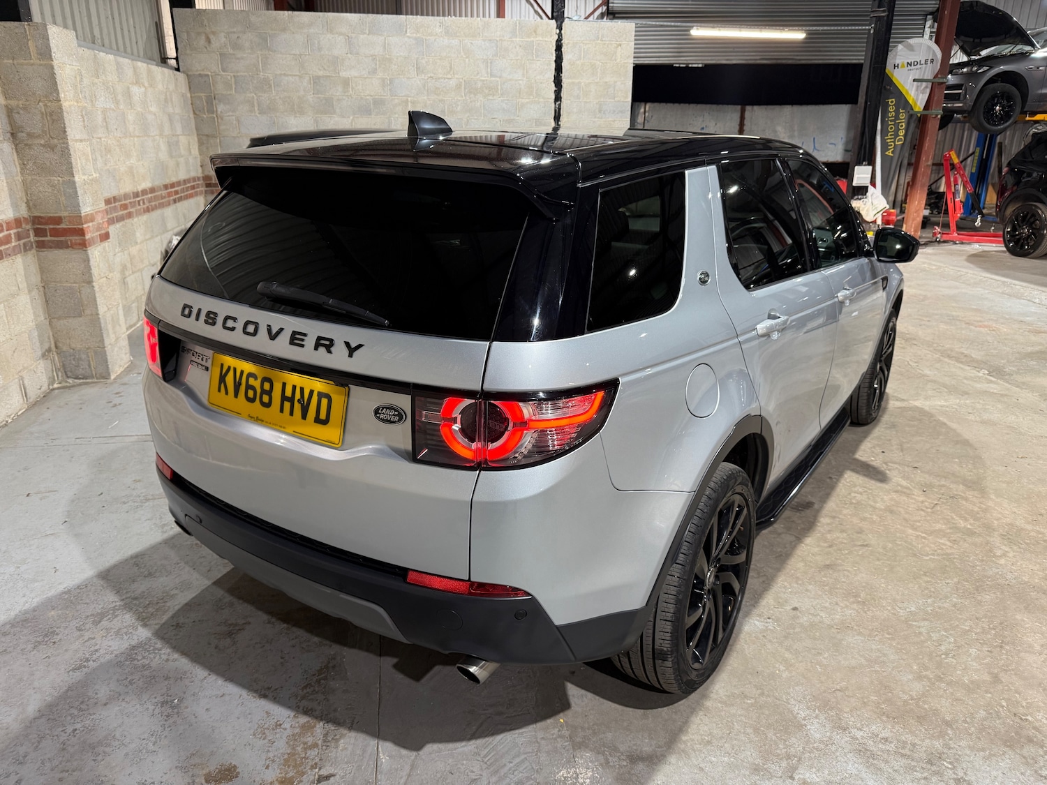 Used Land Rover Discovery Sport 2018 for sale - 76458711: Photo 45