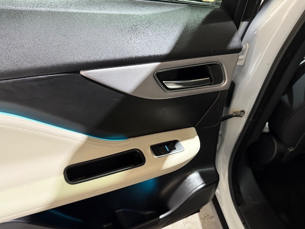 Used Jaguar F-Pace 2017 for sale - 76224971: Photo 14