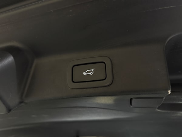 Used Jaguar F-Pace 2017 for sale - 76224971: Photo 19
