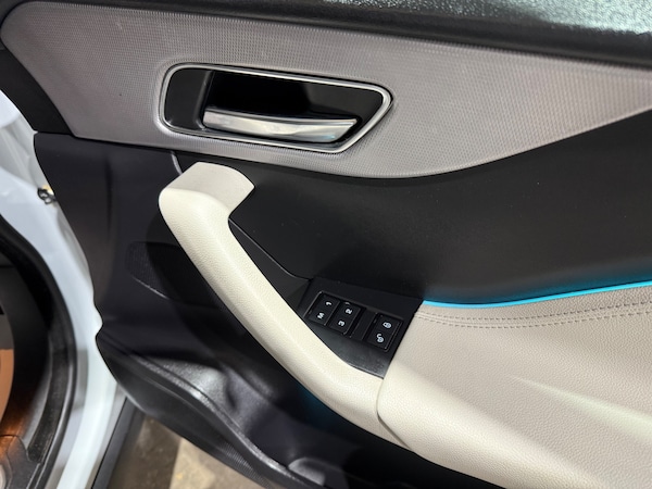 Used Jaguar F-Pace 2017 for sale - 76224971: Photo 26