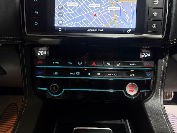 Used Jaguar F-Pace 2017 for sale - 76224971: Photo 42