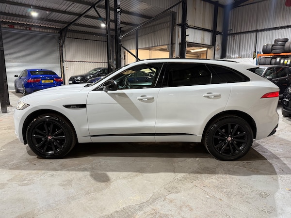 Used Jaguar F-Pace 2017 for sale - 76224971: Photo 5