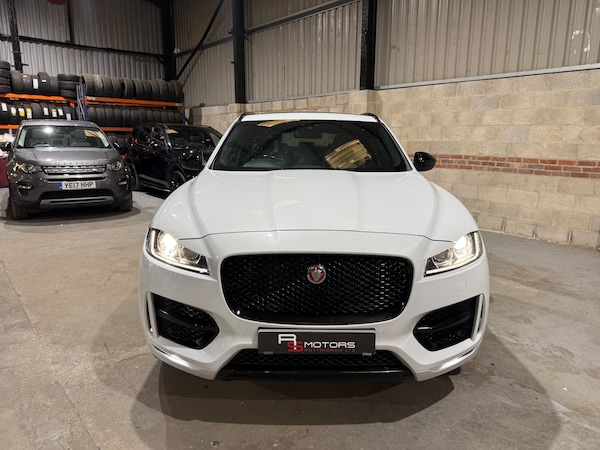 Used Jaguar F-Pace 2017 for sale - 76224971: Photo 6