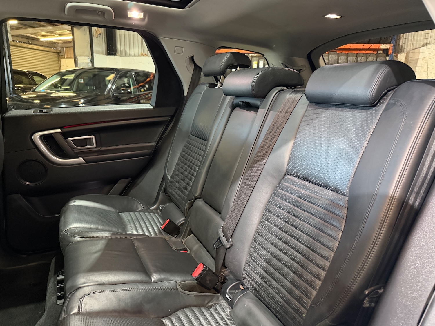 Used Land Rover Discovery Sport 2016 for sale - 78159168: Photo 15