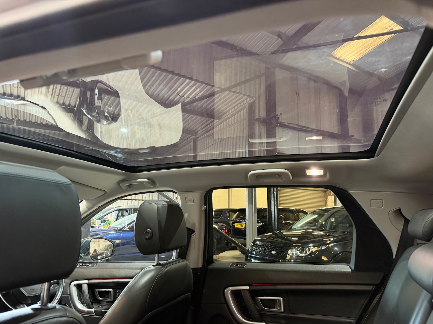 Used Land Rover Discovery Sport 2016 for sale - 78159168: Photo 19