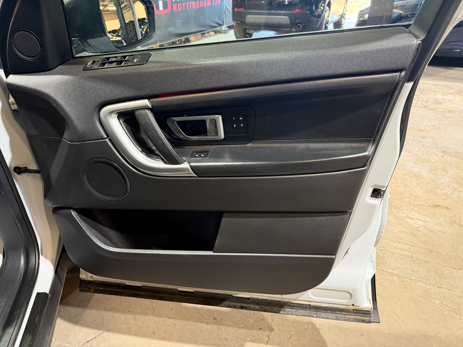 Used Land Rover Discovery Sport 2016 for sale - 78159168: Photo 26