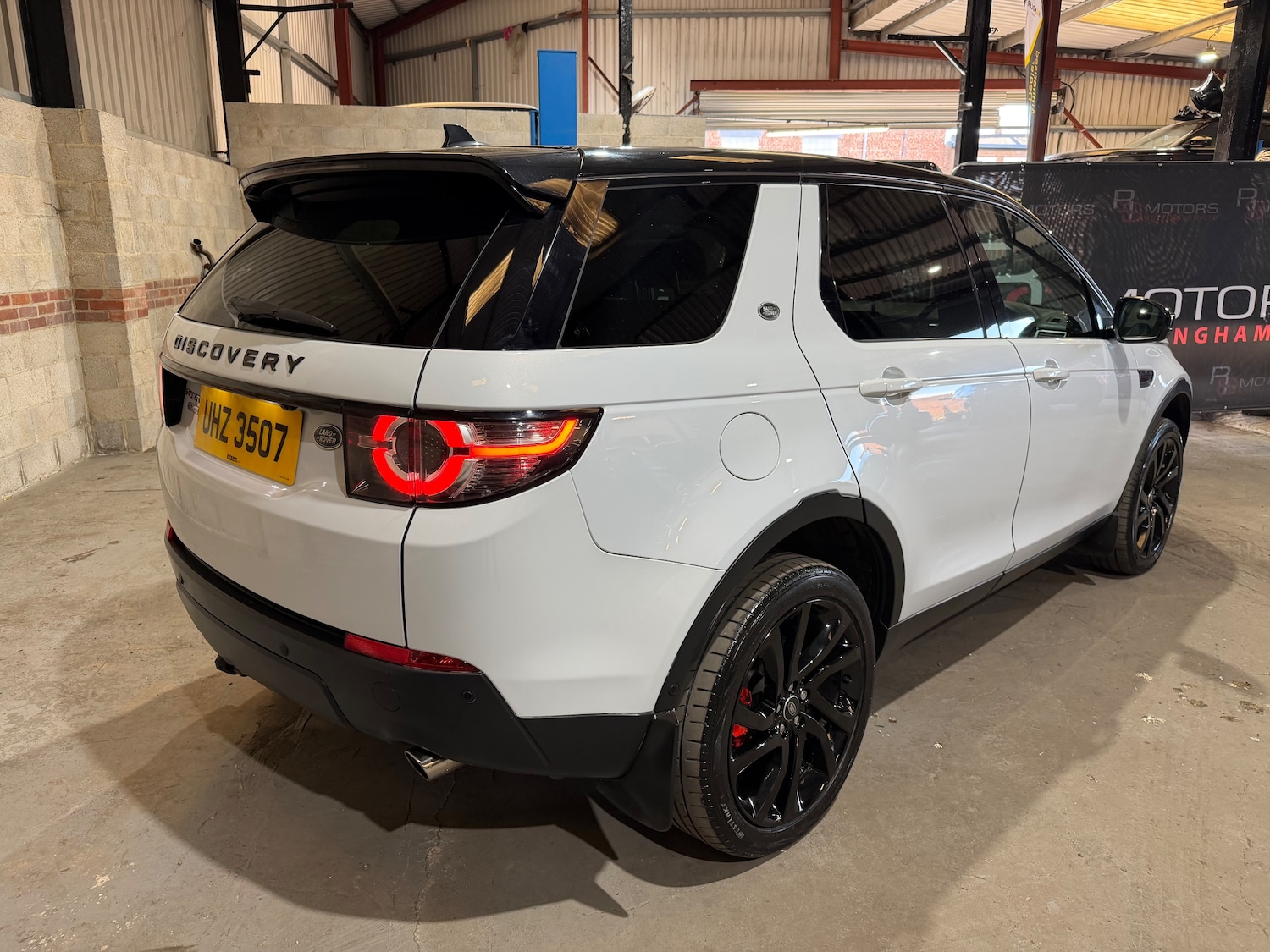Used Land Rover Discovery Sport 2016 for sale - 78159168: Photo 3