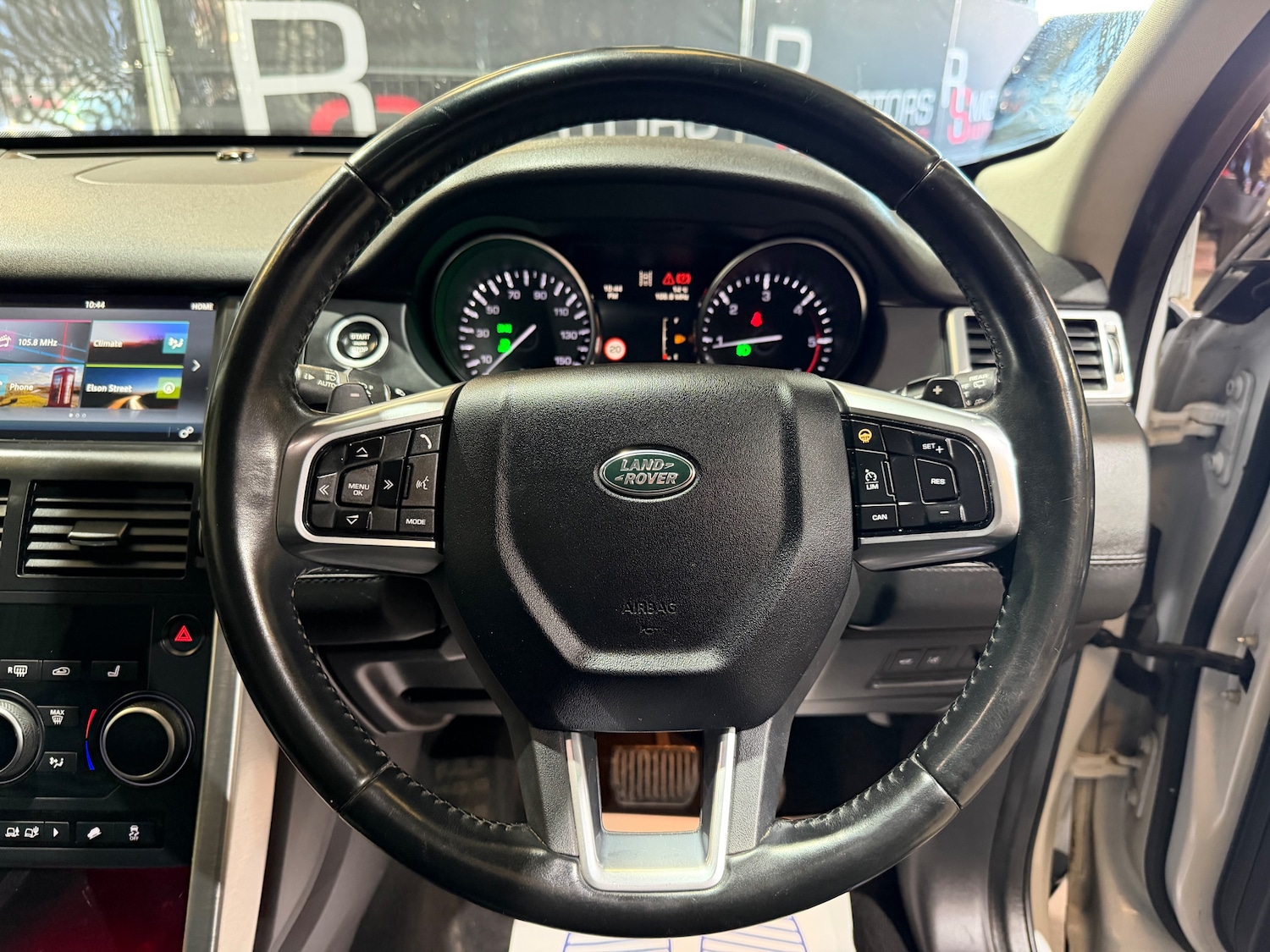 Used Land Rover Discovery Sport 2016 for sale - 78159168: Photo 33