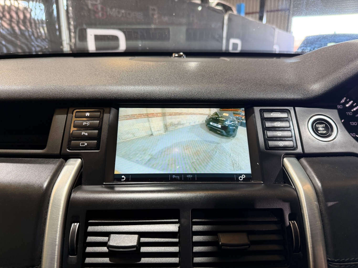 Used Land Rover Discovery Sport 2016 for sale - 78159168: Photo 41