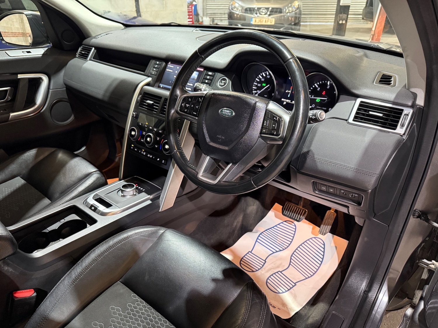 Used Land Rover Discovery Sport 2016 for sale - 76143625: Photo 31