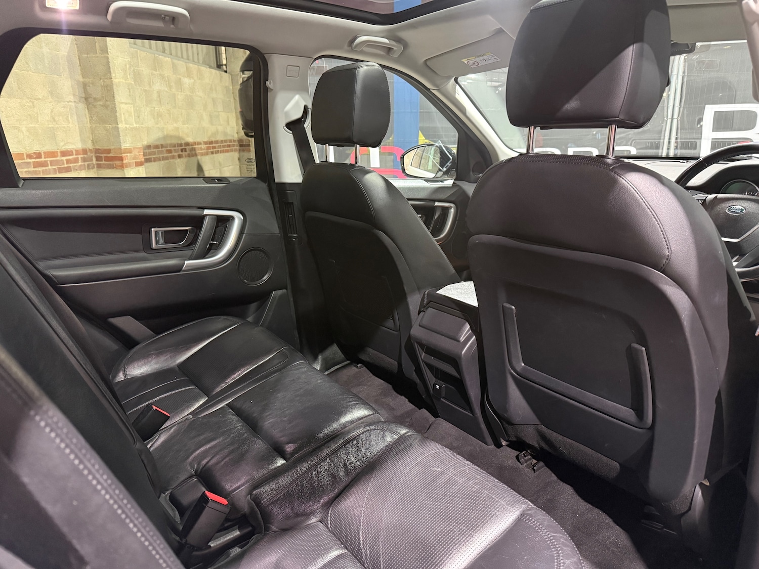 Used Land Rover Discovery Sport 2017 for sale - 77313000: Photo 23