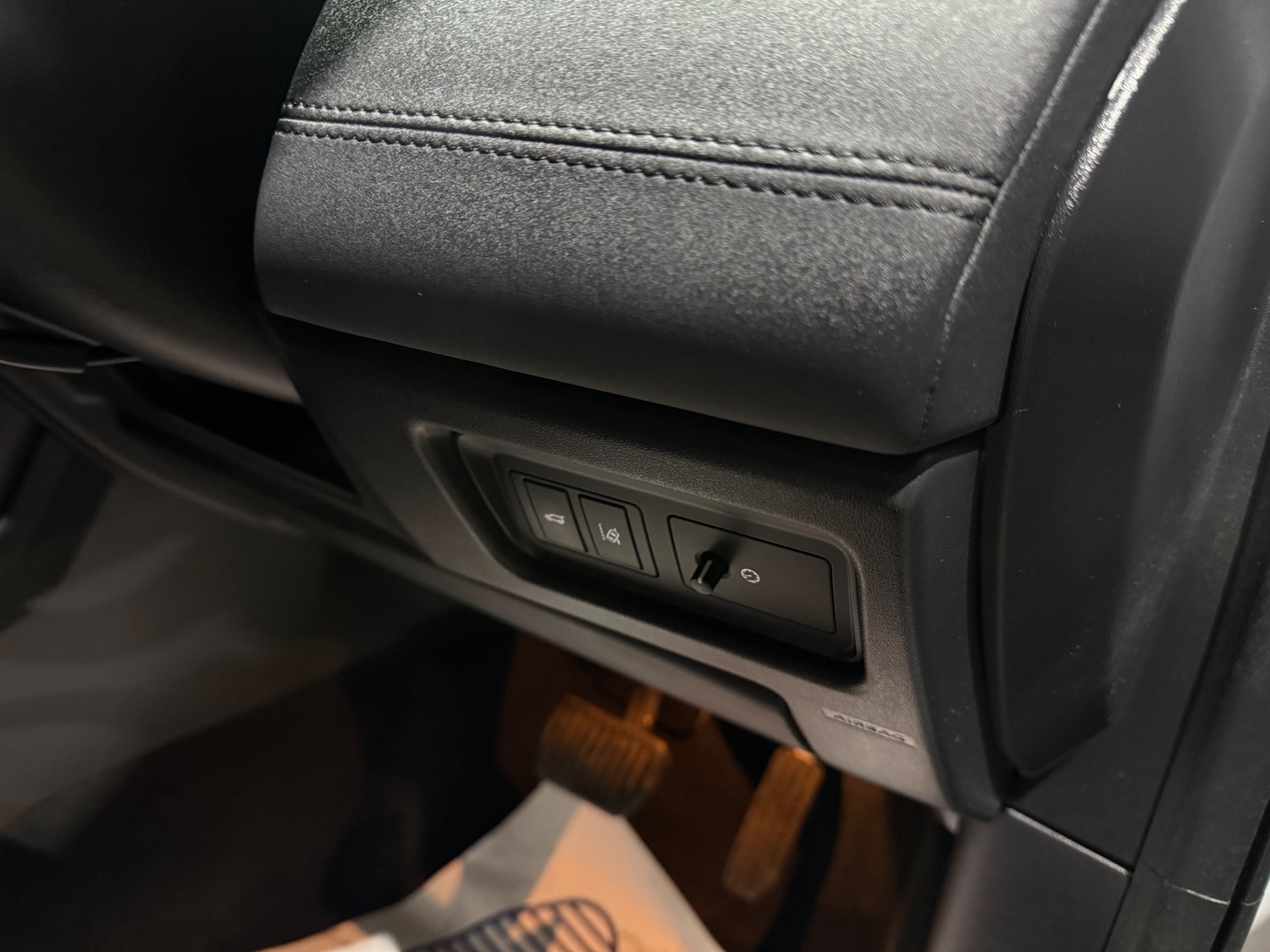 Used Land Rover Discovery Sport 2017 for sale - 77313000: Photo 33