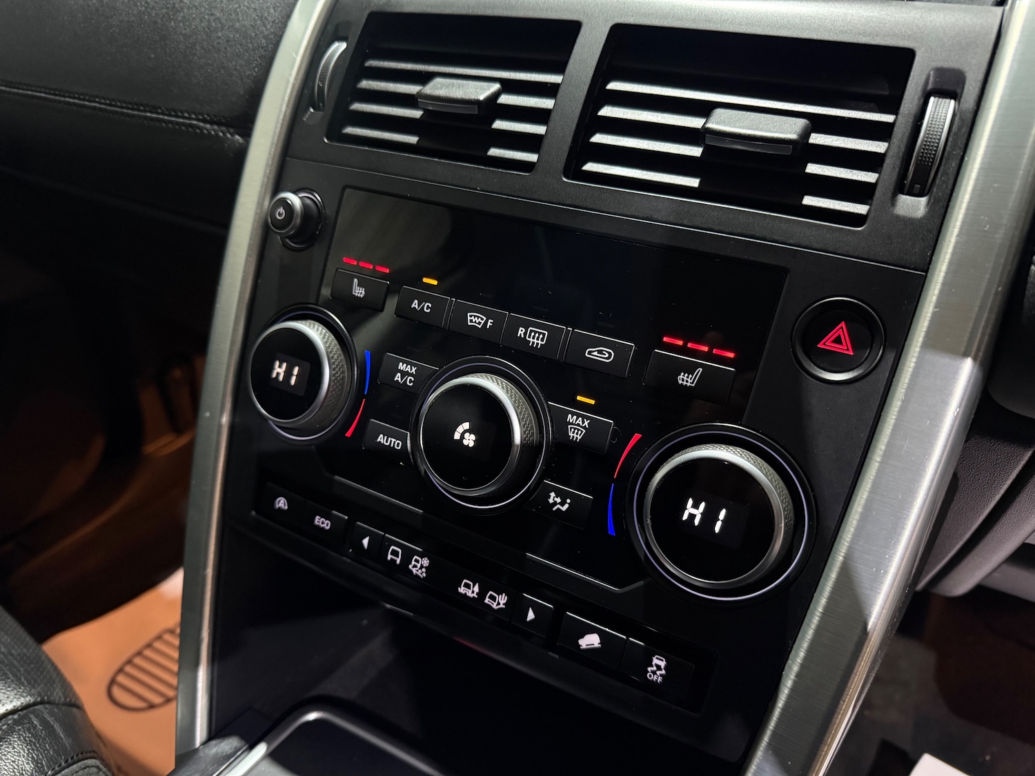 Used Land Rover Discovery Sport 2017 for sale - 77313000: Photo 45