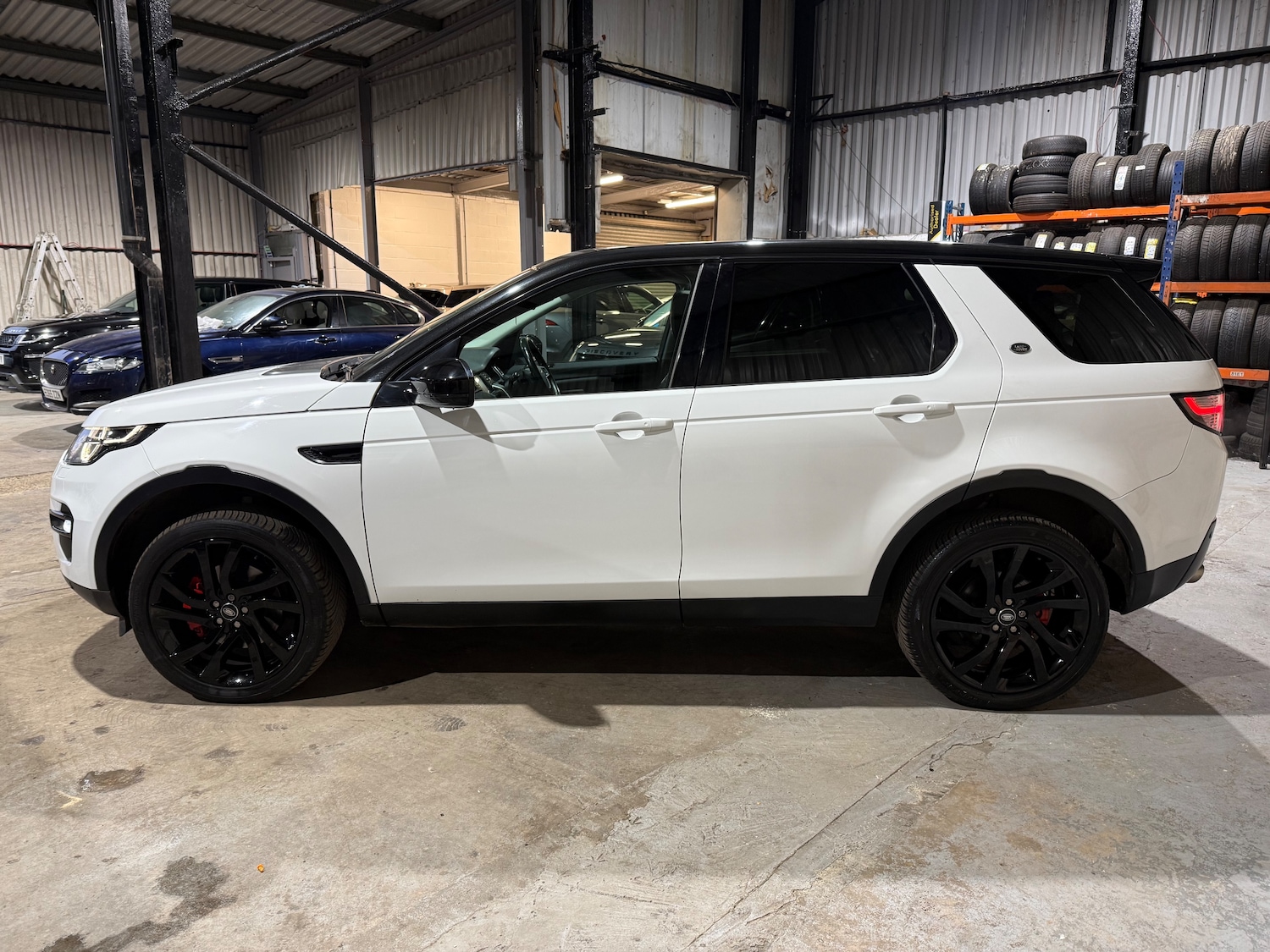 Used Land Rover Discovery Sport 2017 for sale - 77313000: Photo 5
