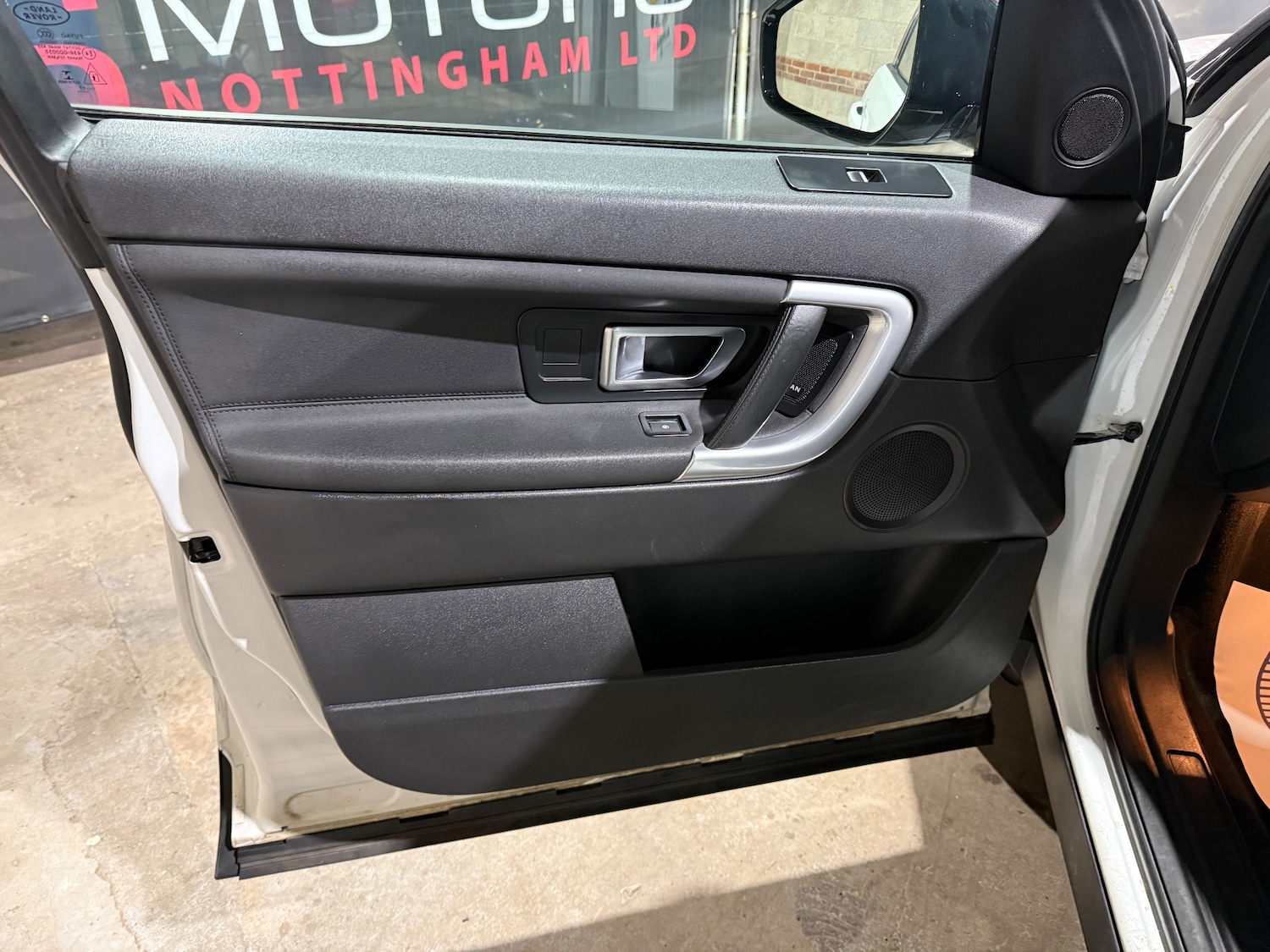 Used Land Rover Discovery Sport 2017 for sale - 77313000: Photo 7