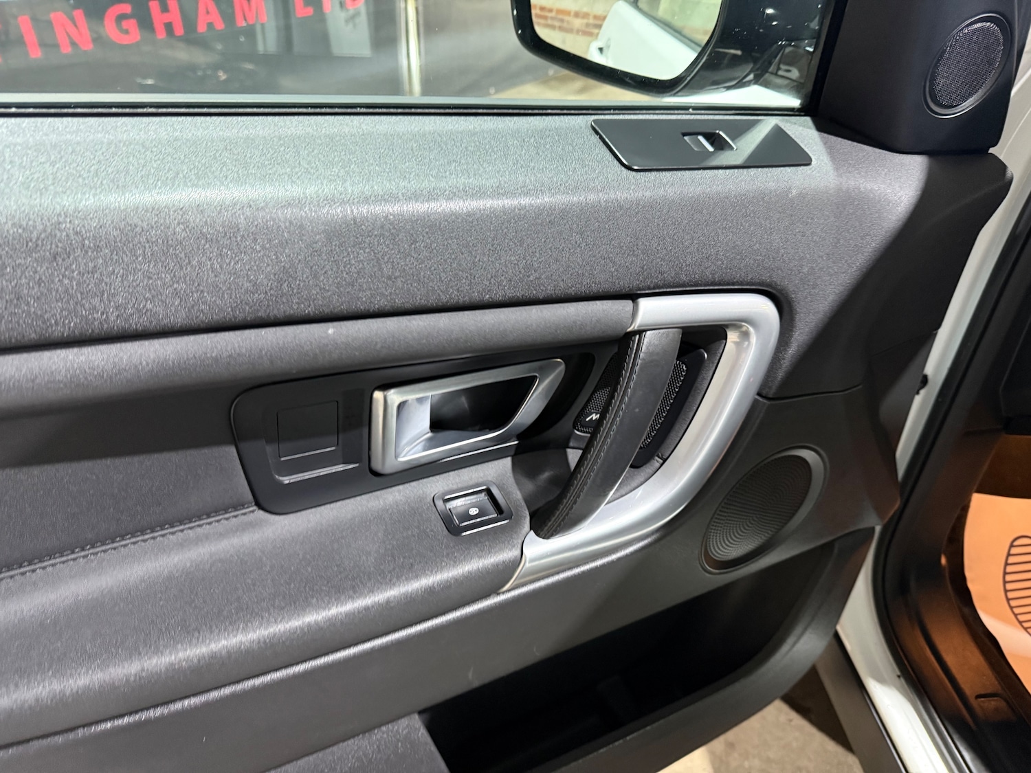 Used Land Rover Discovery Sport 2017 for sale - 77313000: Photo 8