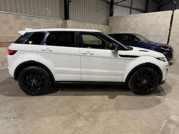 Used Land Rover Range Rover Evoque 2018 for sale - 76273655: Photo 2