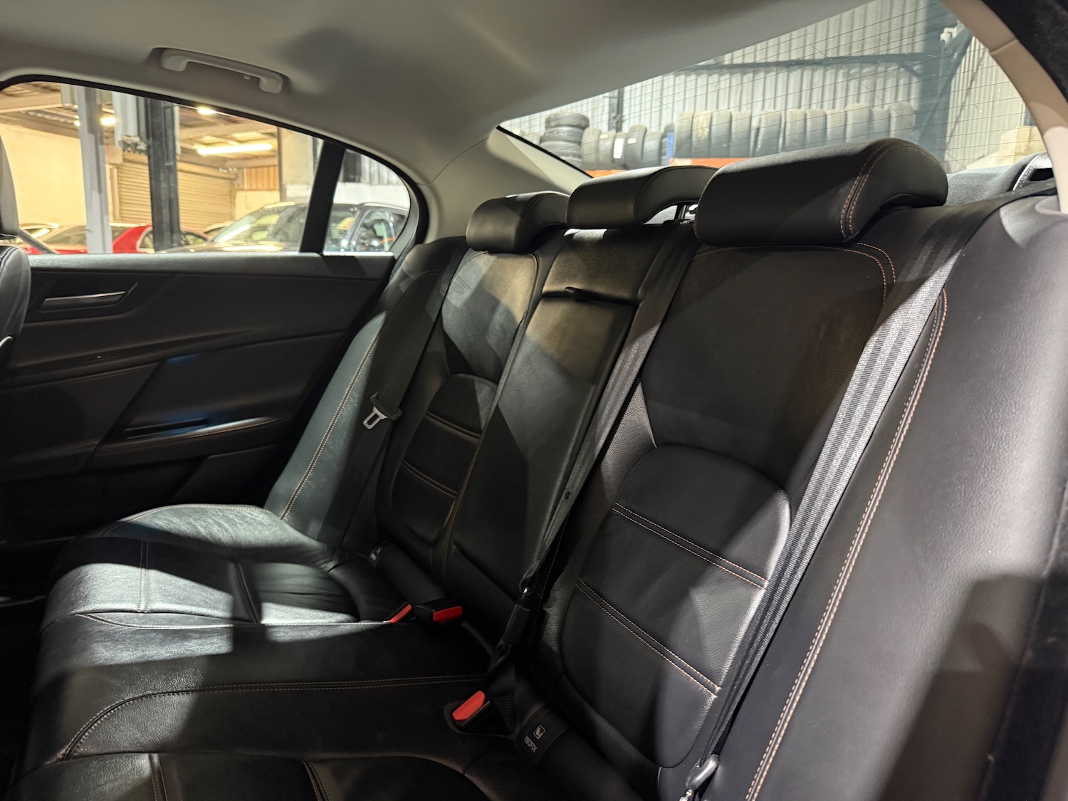 Used Jaguar XE 2018 for sale - 76693547: Photo 16