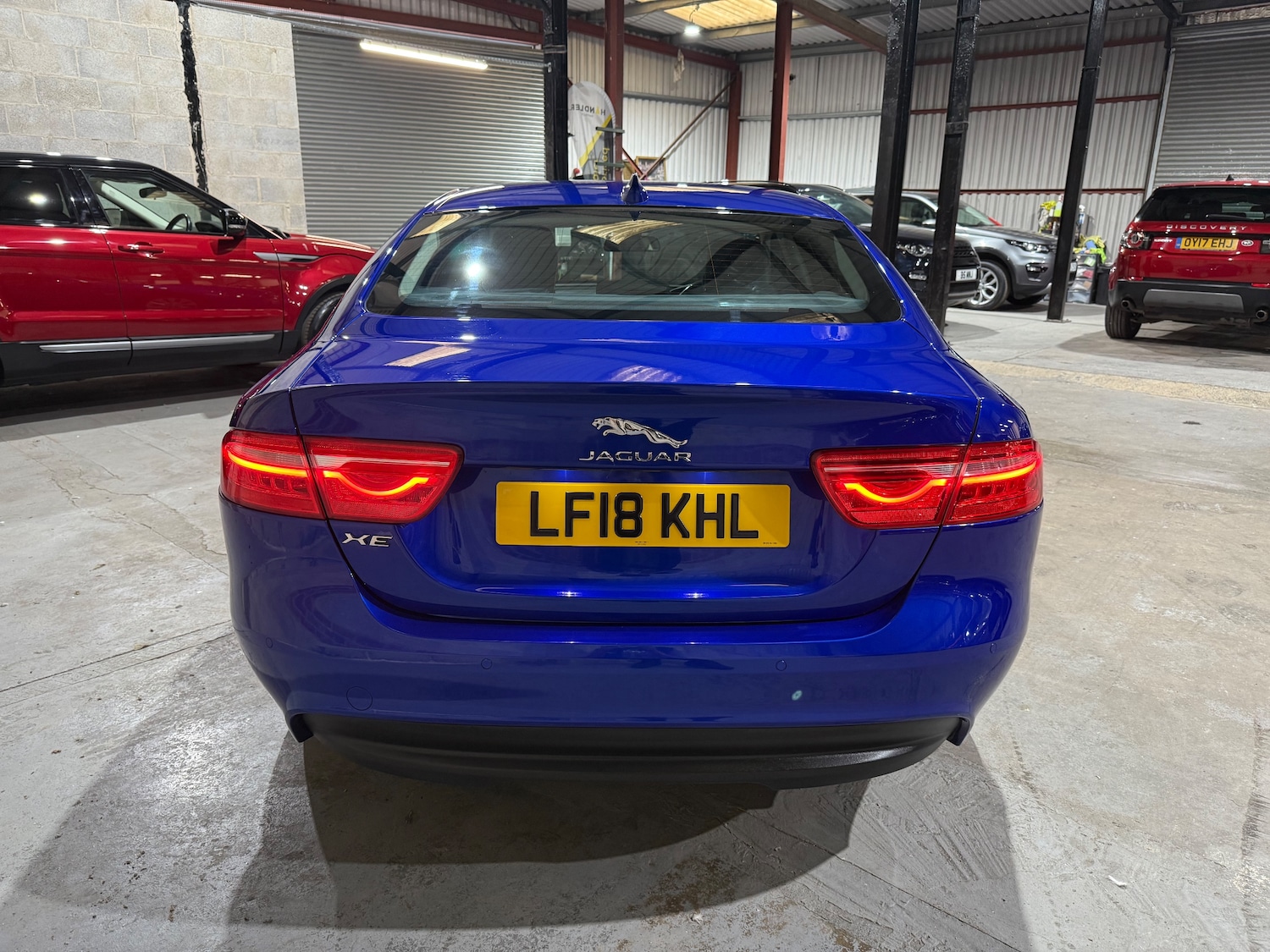 Used Jaguar XE 2018 for sale - 76693547: Photo 4