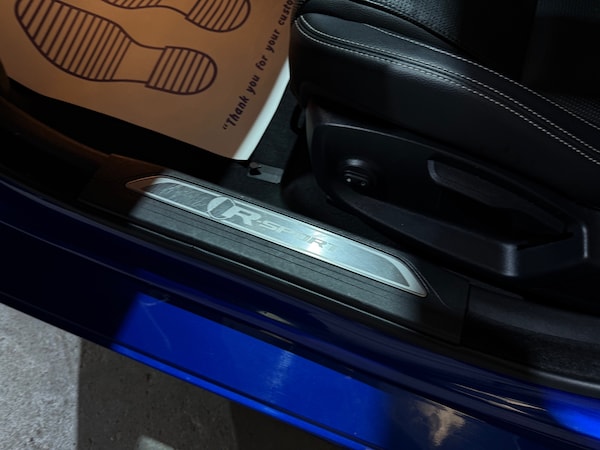 Used Jaguar XE 2017 for sale - 76292903: Photo 12