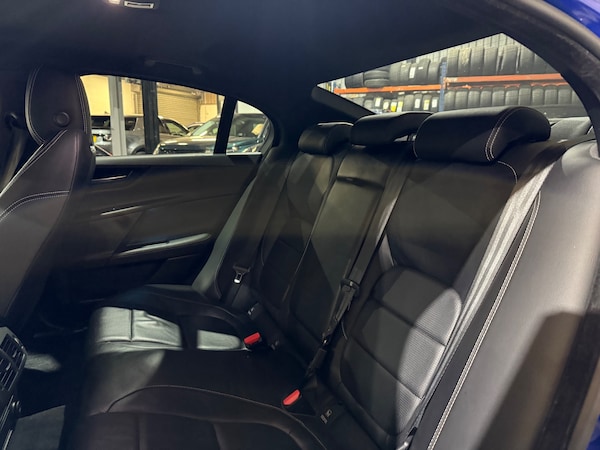 Used Jaguar XE 2017 for sale - 76292903: Photo 16