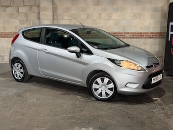 Used Ford Fiesta 2010 for sale - 79392429: Photo