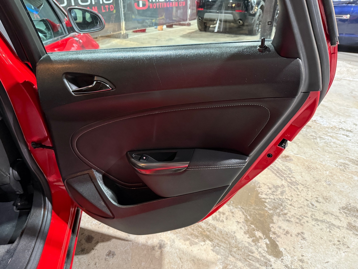 Used Vauxhall Astra 2010 for sale - 77313009: Photo 17