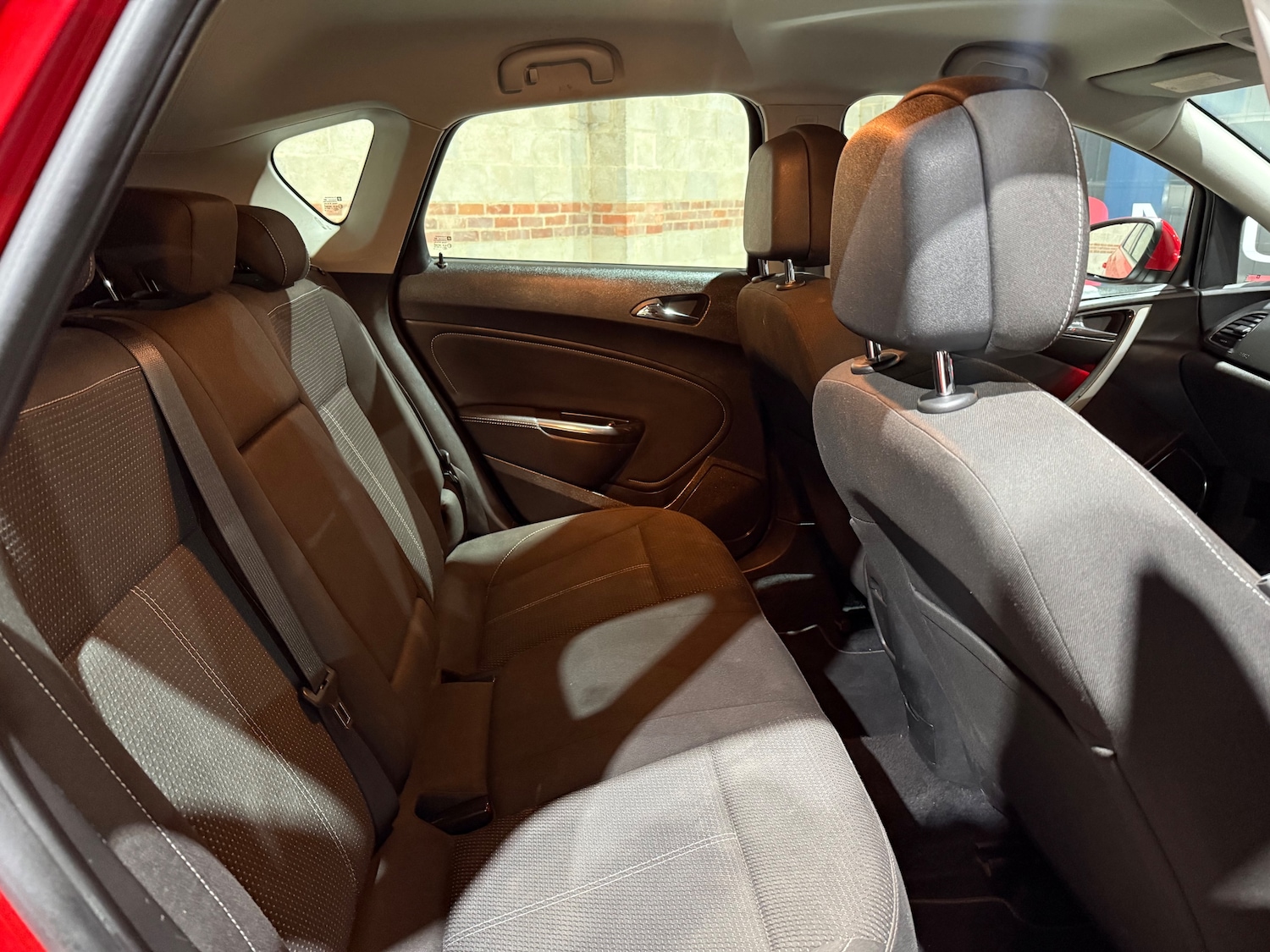 Used Vauxhall Astra 2010 for sale - 77313009: Photo 19