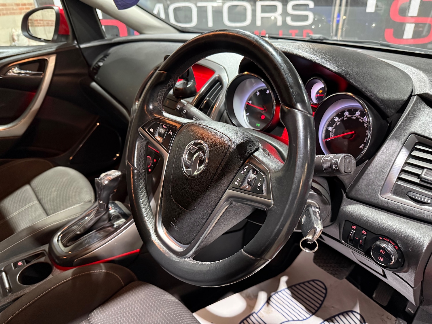 Used Vauxhall Astra 2010 for sale - 77313009: Photo 23