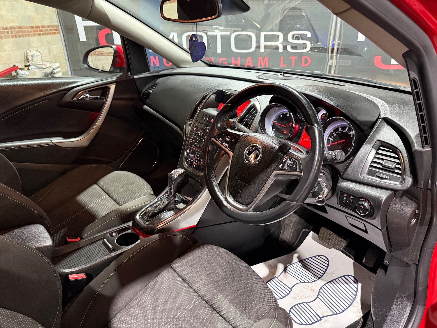 Used Vauxhall Astra 2010 for sale - 77313009: Photo 24