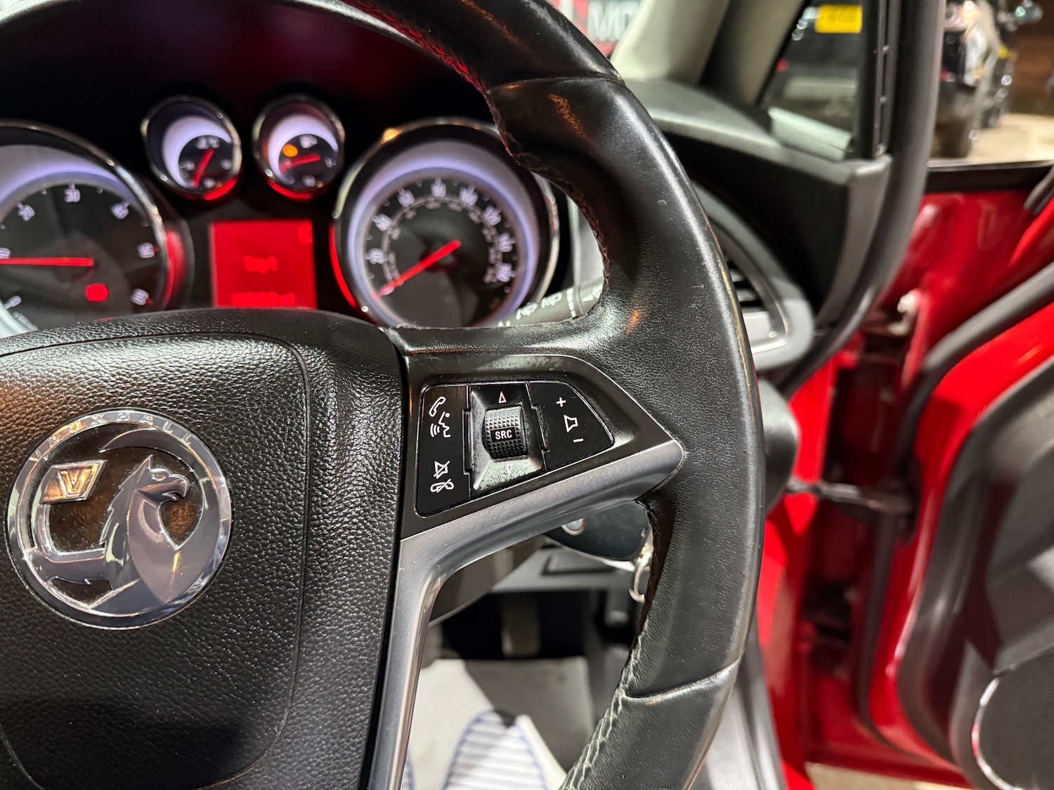 Used Vauxhall Astra 2010 for sale - 77313009: Photo 30