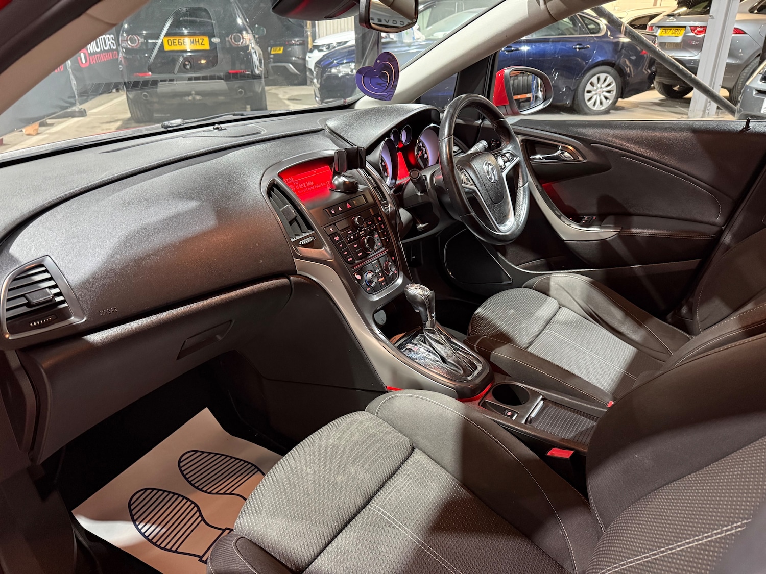 Used Vauxhall Astra 2010 for sale - 77313009: Photo 9