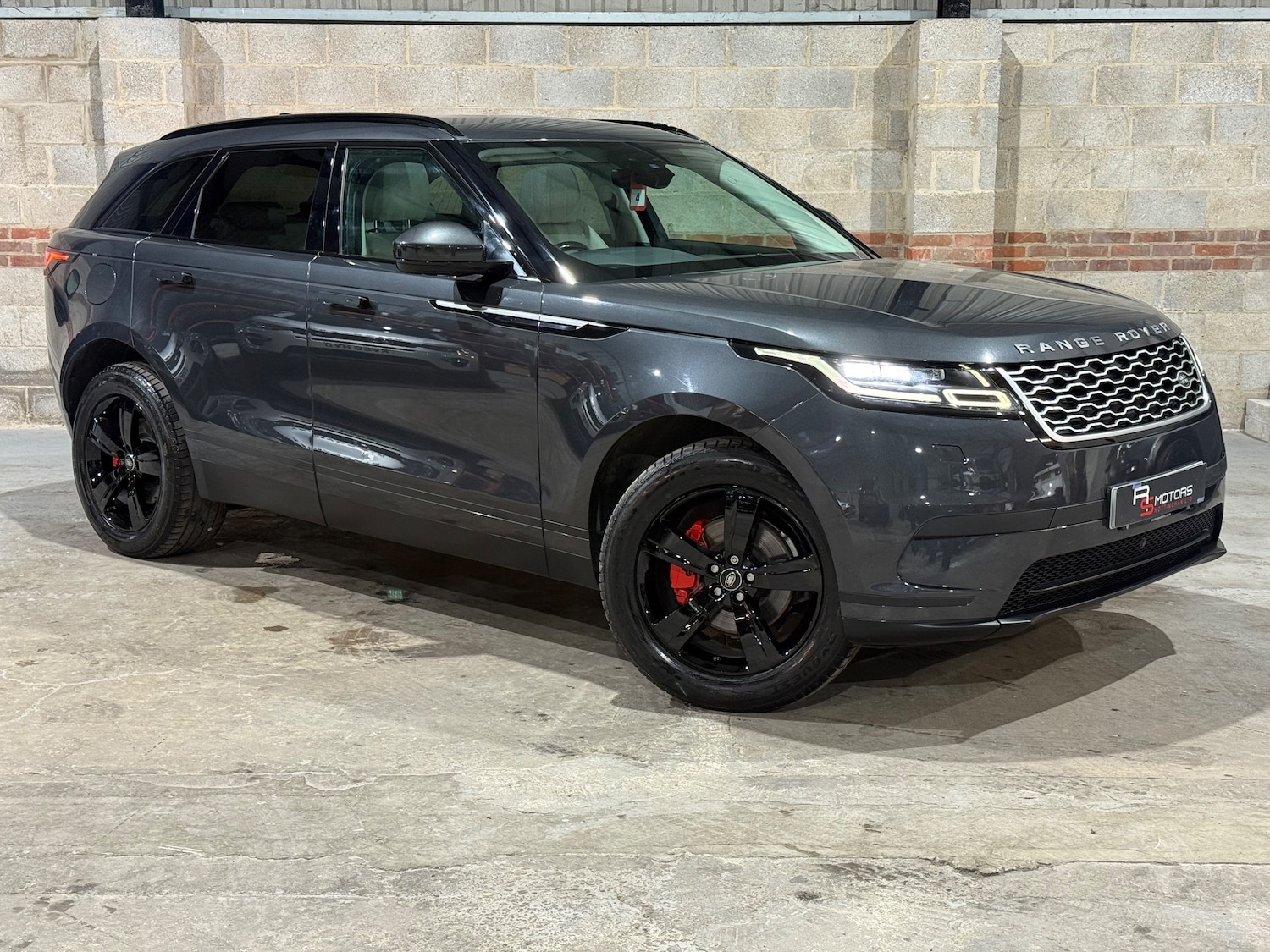 Used Land Rover Range Rover Velar 2018 for sale - 77546152: Photo 1